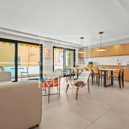 Ref 2021 -cannes Centre Croisette - For Rent Cannes