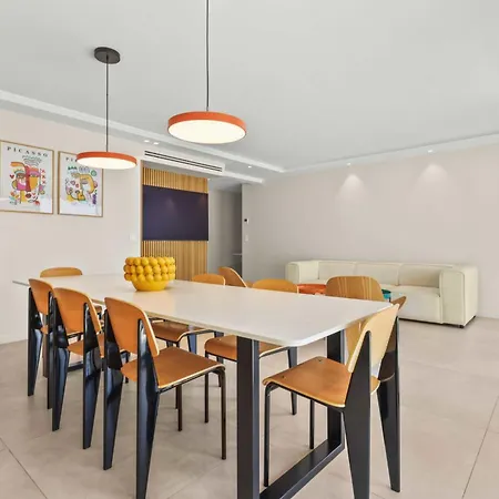 Ref 2021 -cannes Centre Croisette - For Rent Lägenhet *