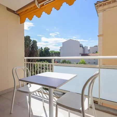 Ref 2021 -cannes Centre Croisette - For Rent *