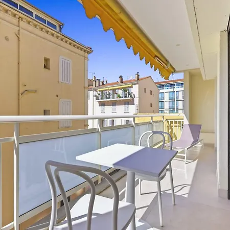 아파트 Ref 2021 -cannes Centre Croisette - For Rent *