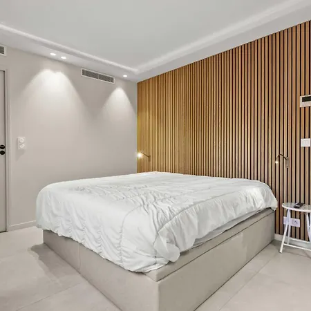 Ref 2021 -cannes Centre Croisette - For Rent 아파트