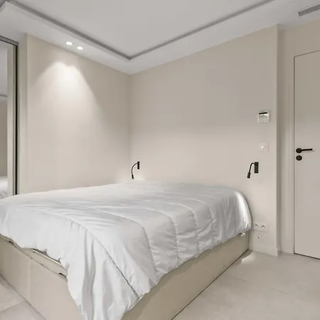 Ref 2021 -cannes Centre Croisette - For Rent 칸느