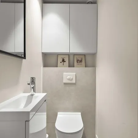 아파트 Ref 2021 -cannes Centre Croisette - For Rent *